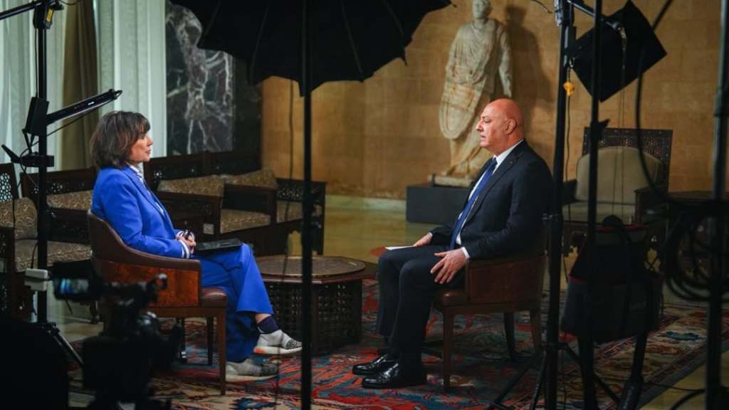 عون في مقابلة مع CNN: لا خيار أمامي سوى التفاوض…