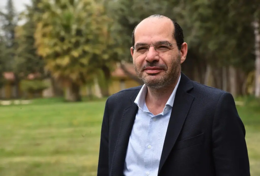 حسن مراد يهنئ المغرب بإنجاز مونديالي: نأمل أن نراه على منصات التتويج