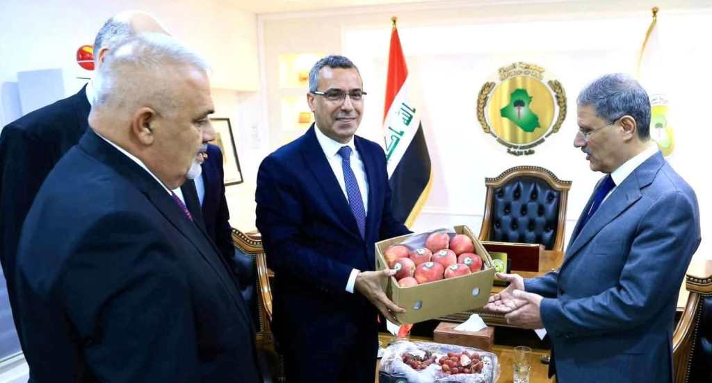 «التفاح اللبناني في بغداد: سوقٌ جديدة أم معركة تصدير مؤجلة؟»